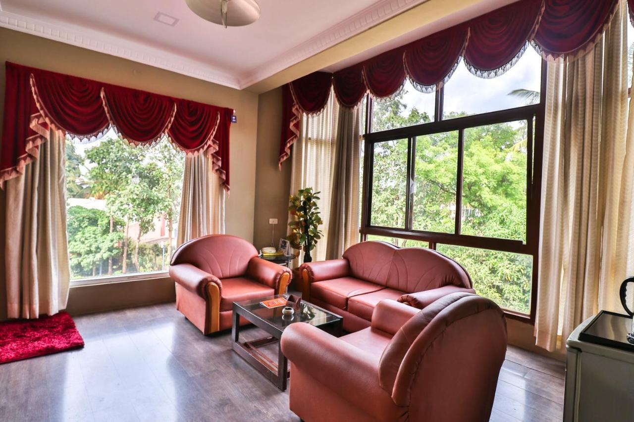 Hôtel Palette - Holiday Palms à Bangalore Extérieur photo