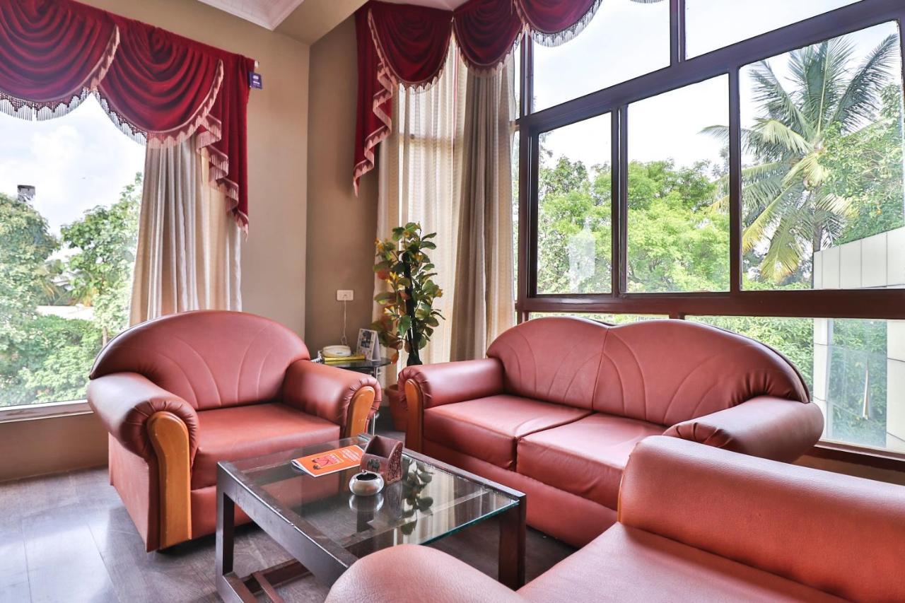Hôtel Palette - Holiday Palms à Bangalore Extérieur photo